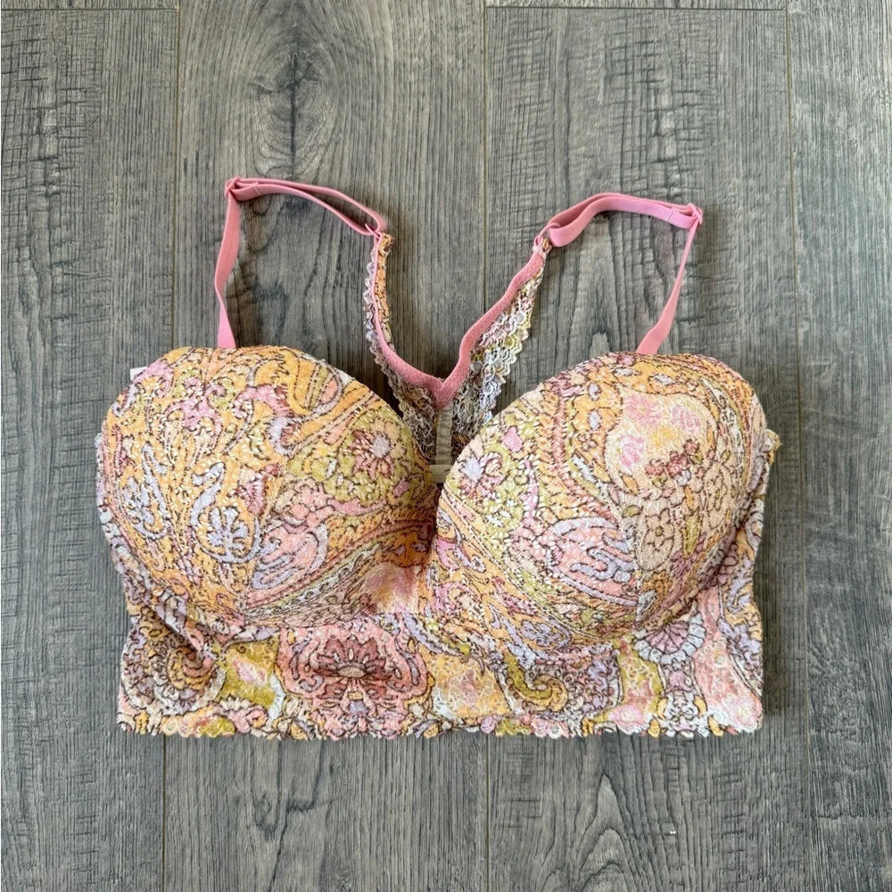 Victoria’s Secret Body By Victoria Padded Wire Free Push Up Bra